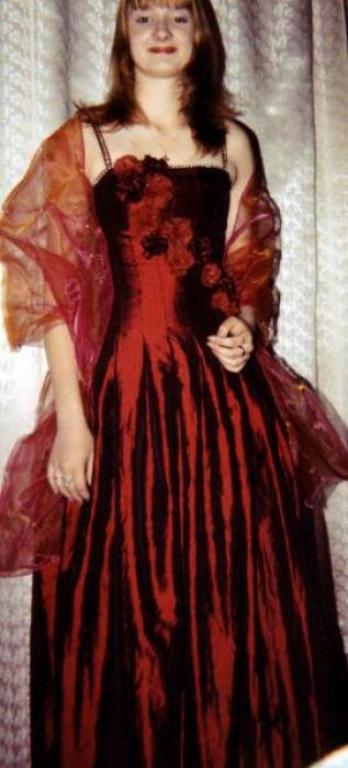 Платье из тонкой тафты