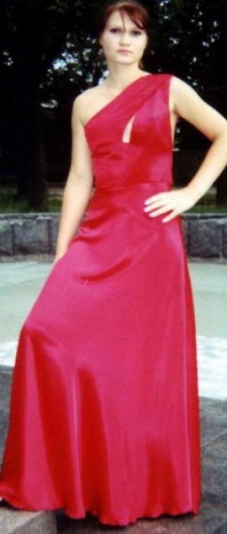 Платье малиновое "от Валентино"