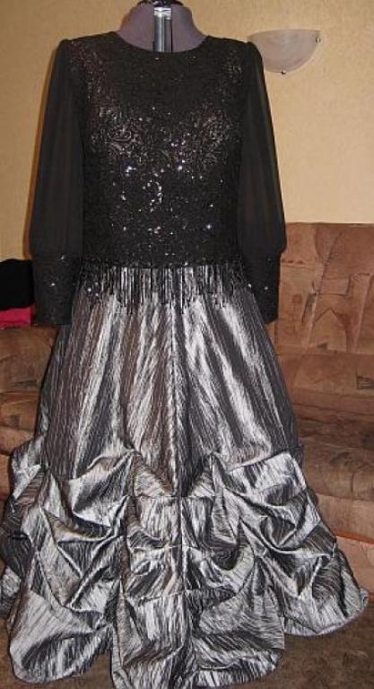 Концертный костюм