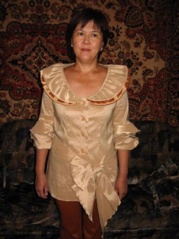 костюм из тафты