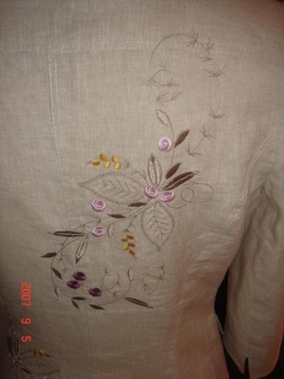 linen jacket embroidery.JPG