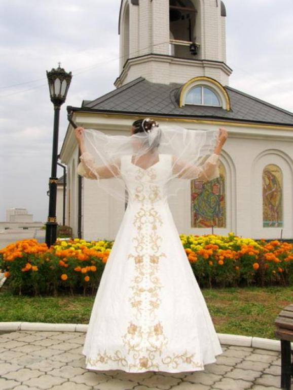 Венчальное платье (спинка)