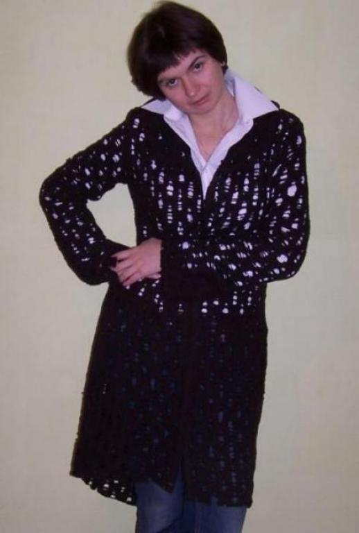 Старый дедушкин сюртук изрядно поела моль