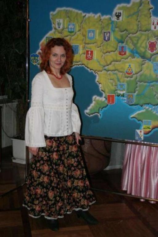 Любимая белая блузка с "цыганской" юбкой