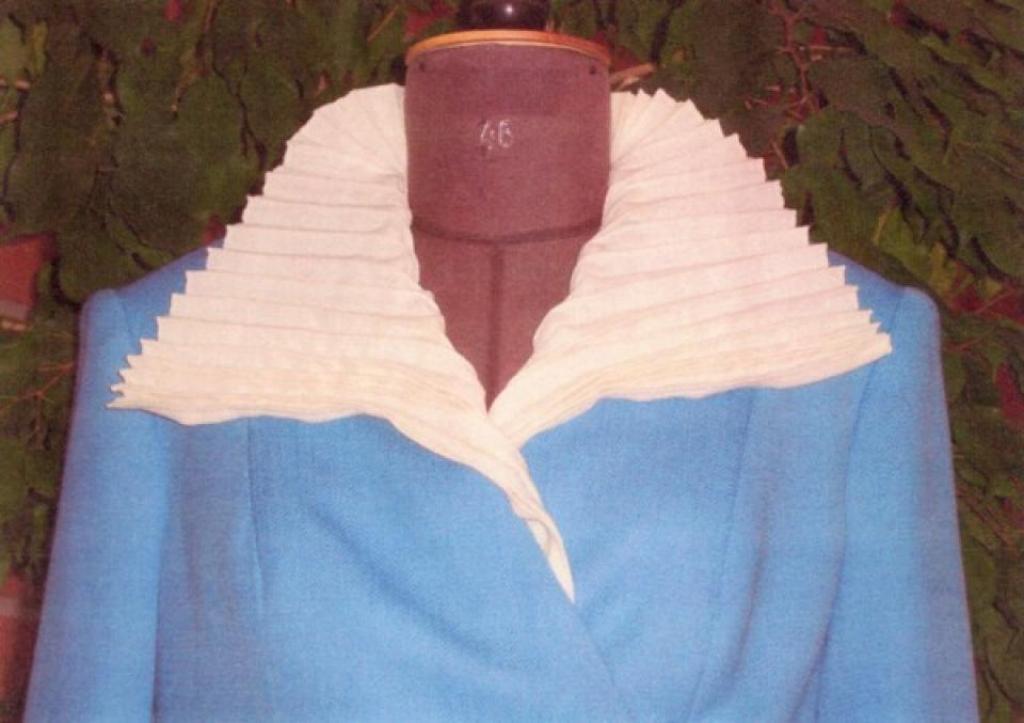 Костюм из эксклюзивной ткани