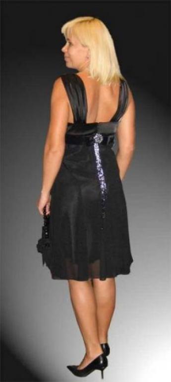 Черное платье из шифона