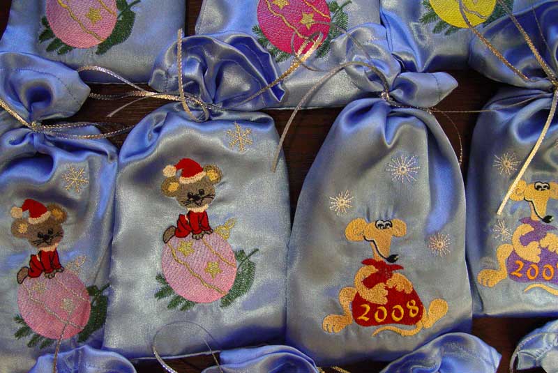 2007 Мыши на мешках