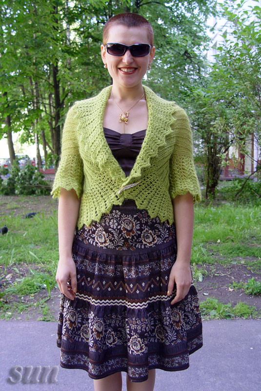 2007 Зелёное болеро с топом и юбкой