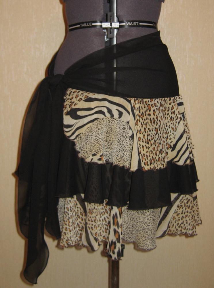 и на хастл дискотеку и на пляж