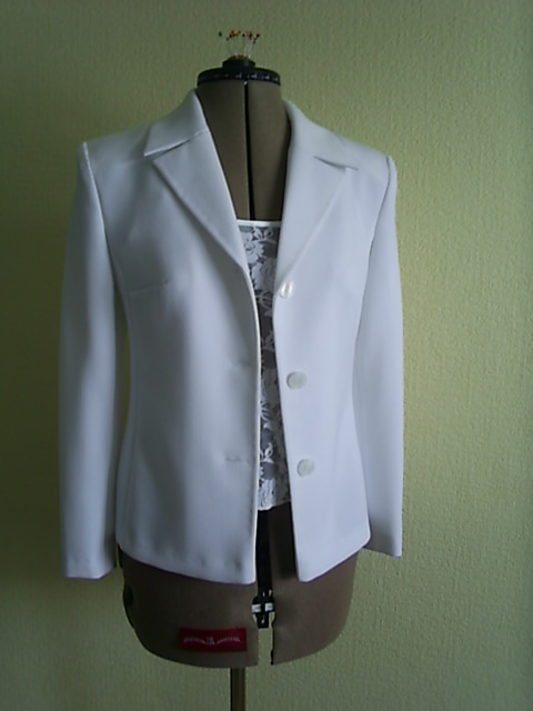 белое,очень белое