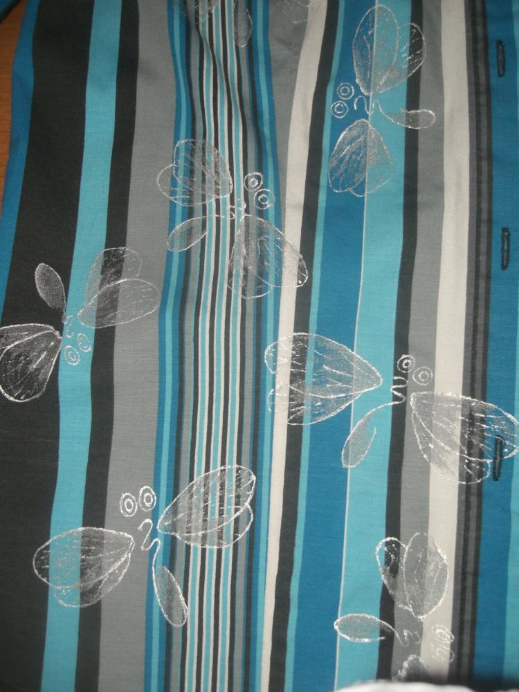 рисунок на блузе поближе