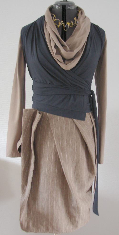 Юбка из льна и трикотажный жилет