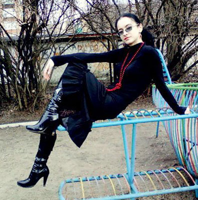 Моя дочечька (в пошитой мной юбке)