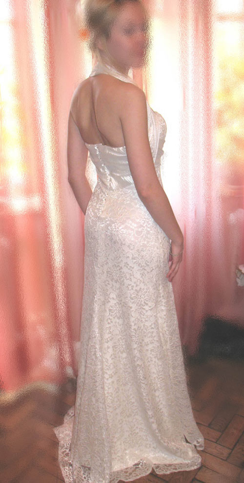 Свадебное платье (вид со спины)