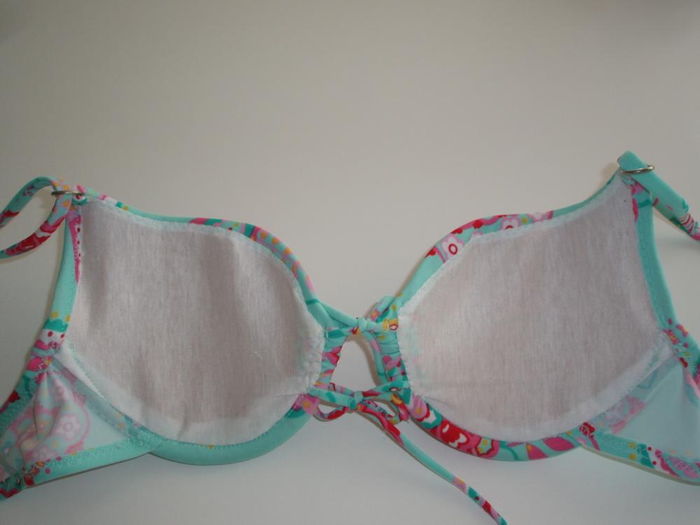 Полтора купальника