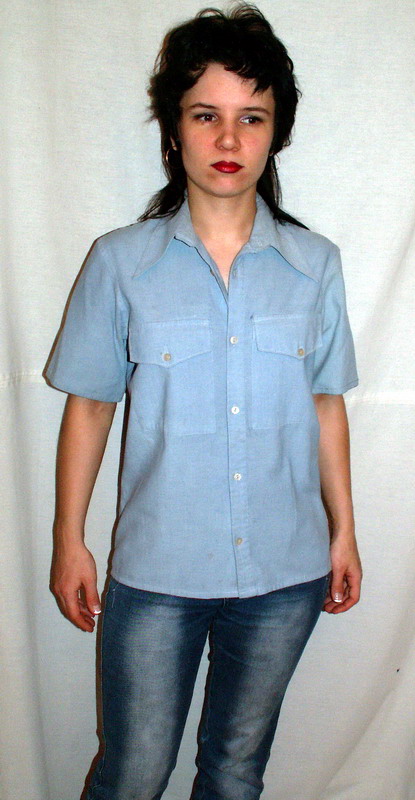 Рубашка в джинсовом стиле