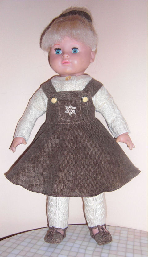 Кукла в сарафане