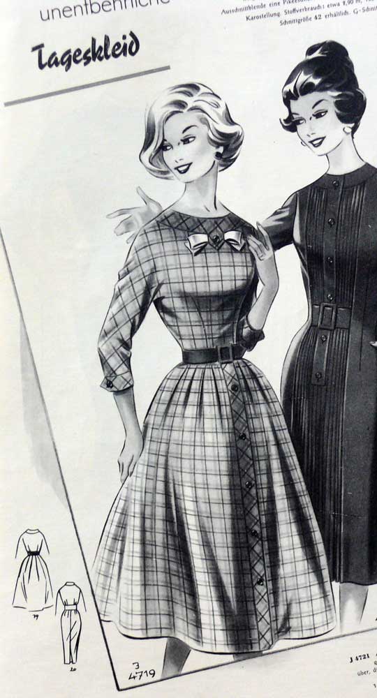 платье с  цельнокроенным рукавом и ластовицей