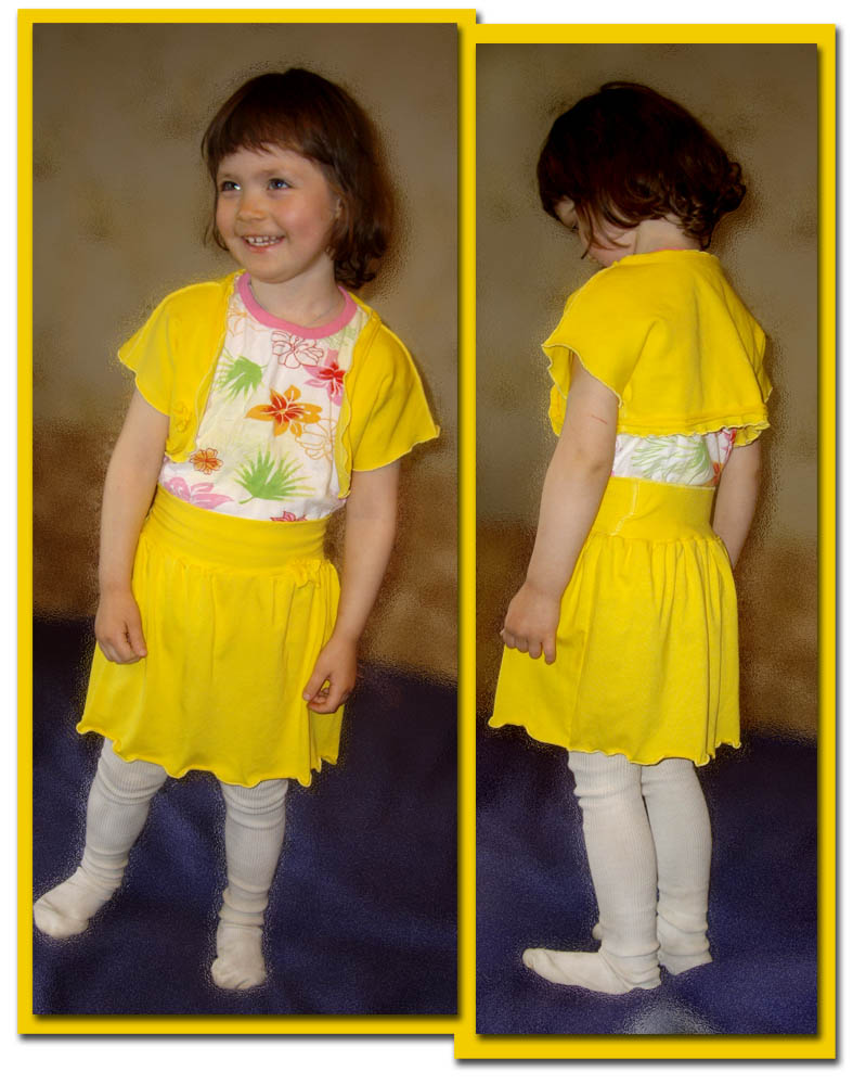 Костюмчик для племянницы