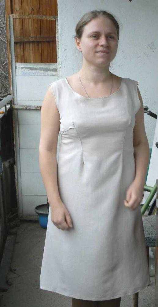 Платье без рукавов