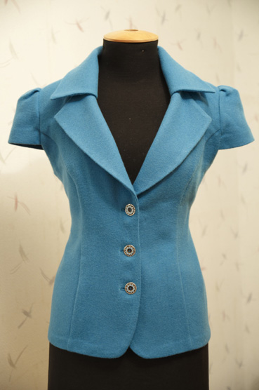 Шерстяной жакетик