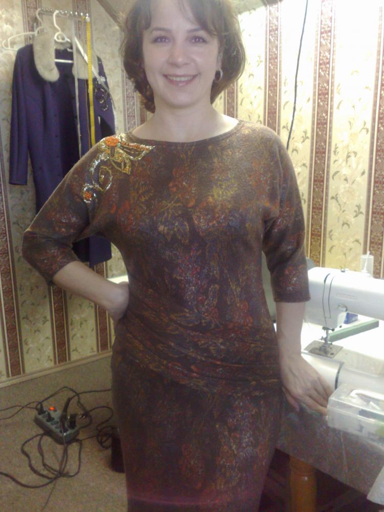 Шерстяное платье