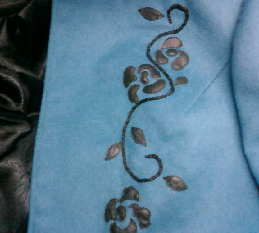 розы на пальто.jpg