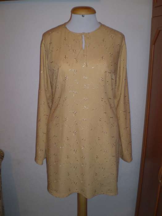 туникаот Qusya, сшитый в рамках июньского месячника