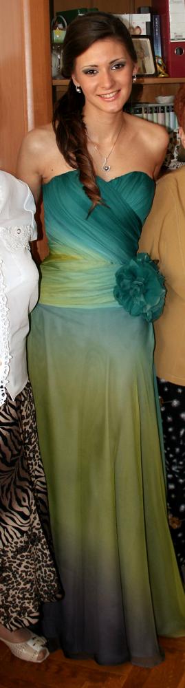 Платье для дочери на выпускной 2011