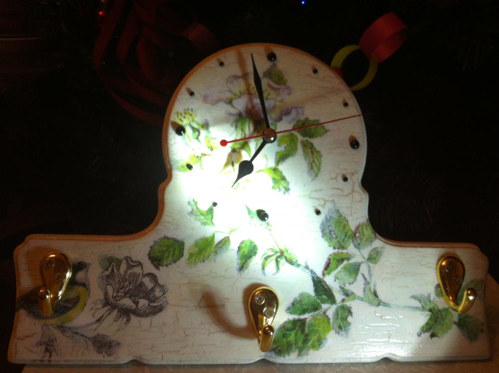 часы -вешалка