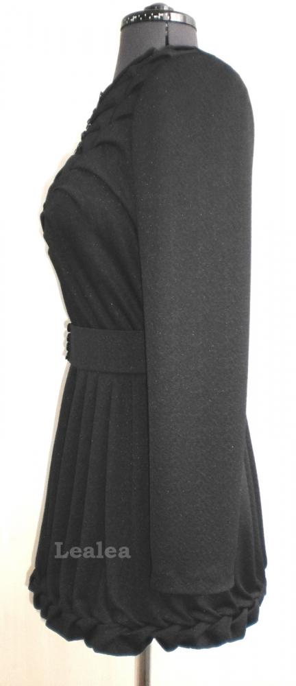 Платье с вафельным декором.