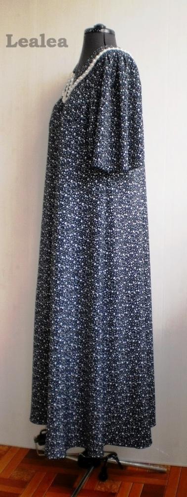 Расклешенное платье из поплина.