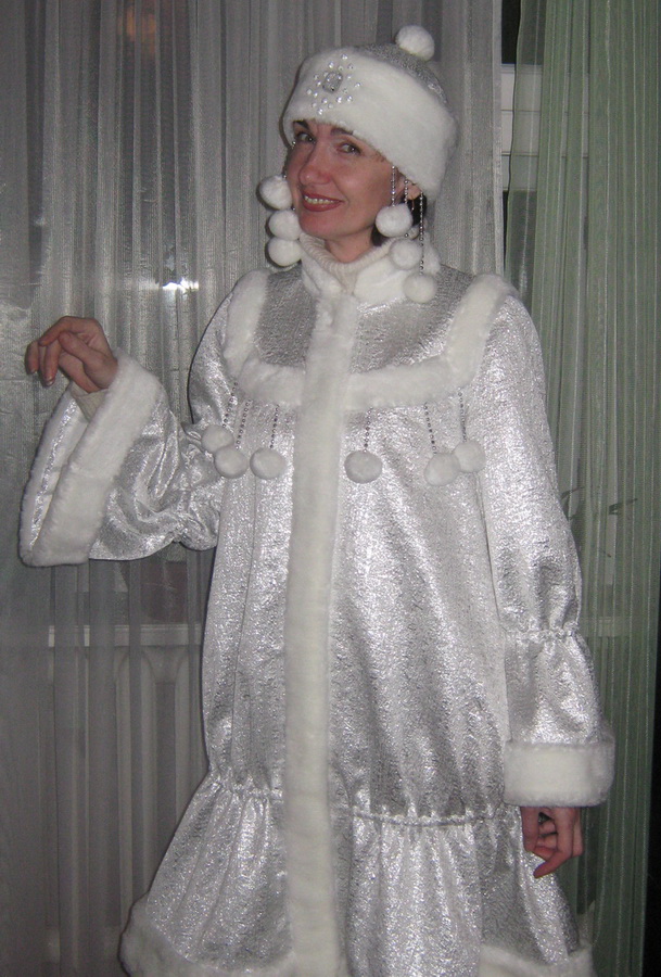 Костюмы для утренников.