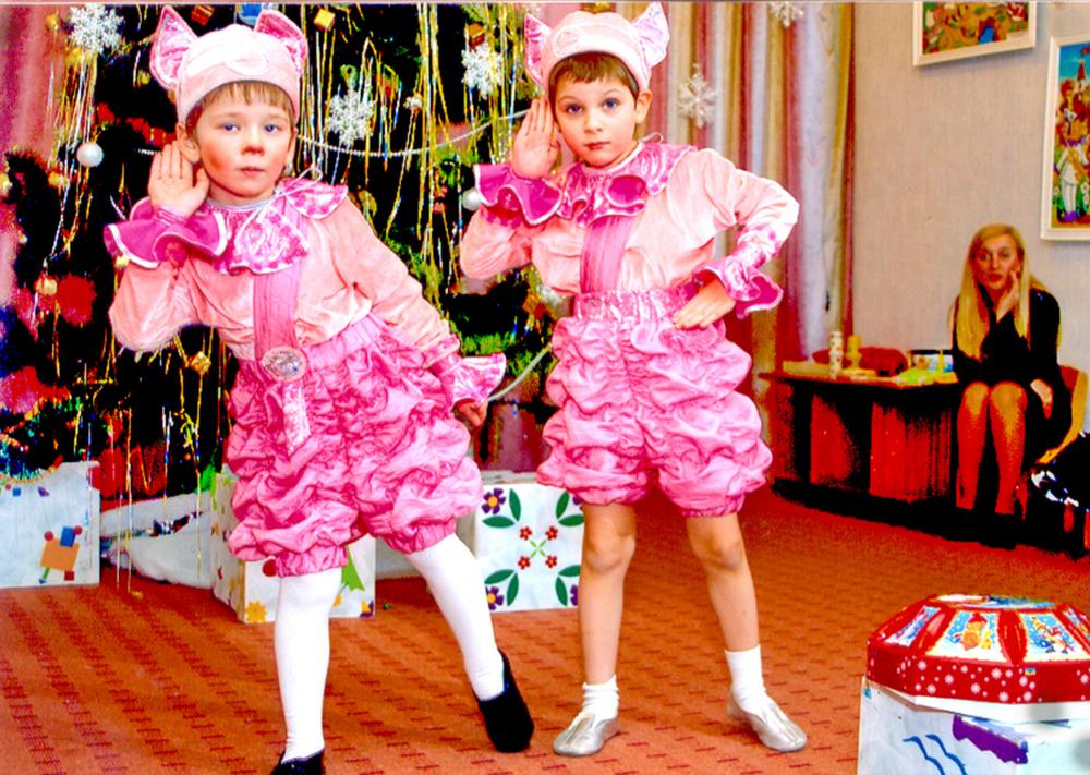 Костюмы для утренников.