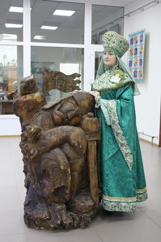 Хозяйка Медной горы, Малахитница