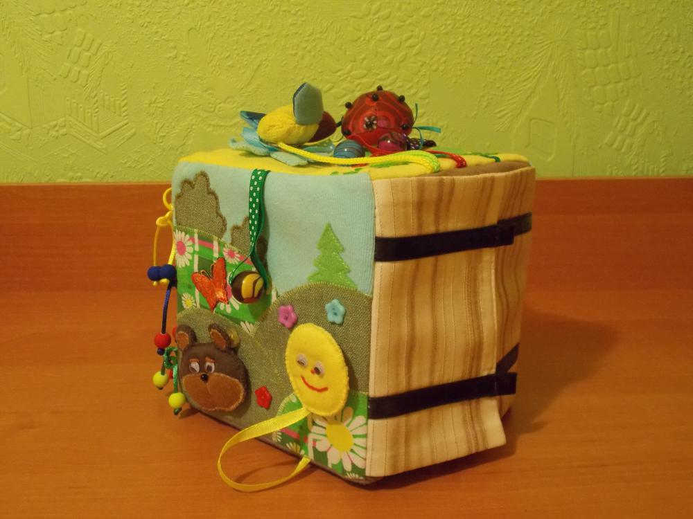 Развивающий кубик "Колобок"