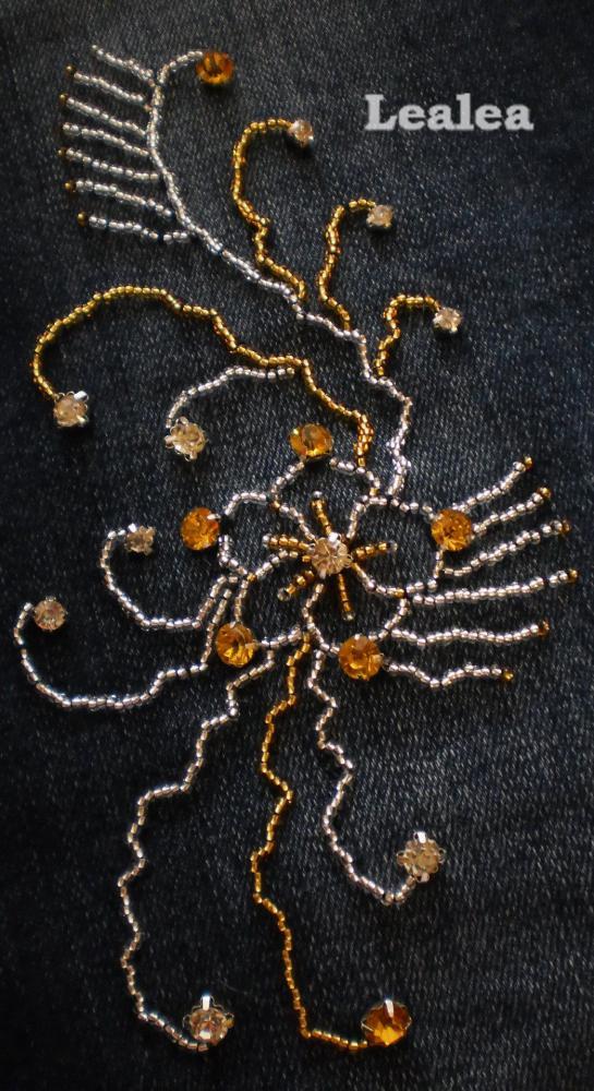 Вышивка бисером.