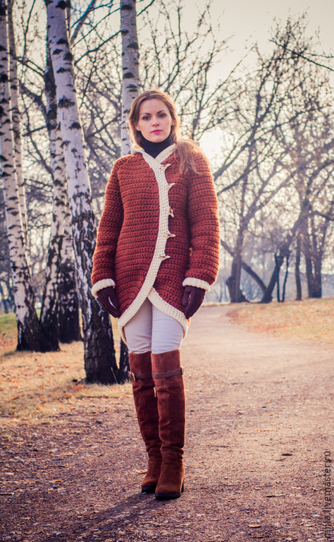 86311b8fd50c7f70d21f559dfeda--odezhda-vyazanoe-palto-s-kapyu