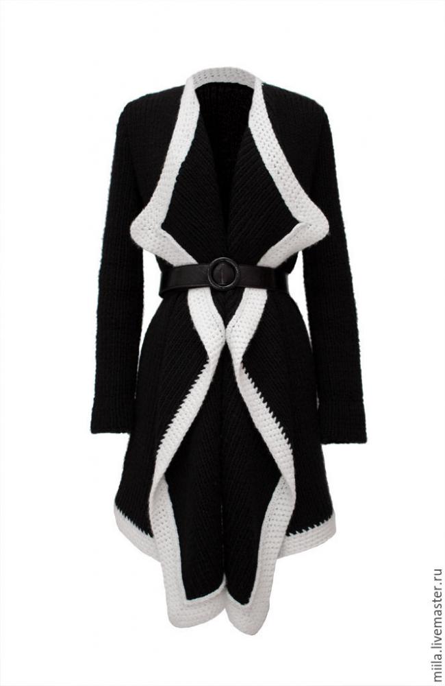 Вязаное пальто.