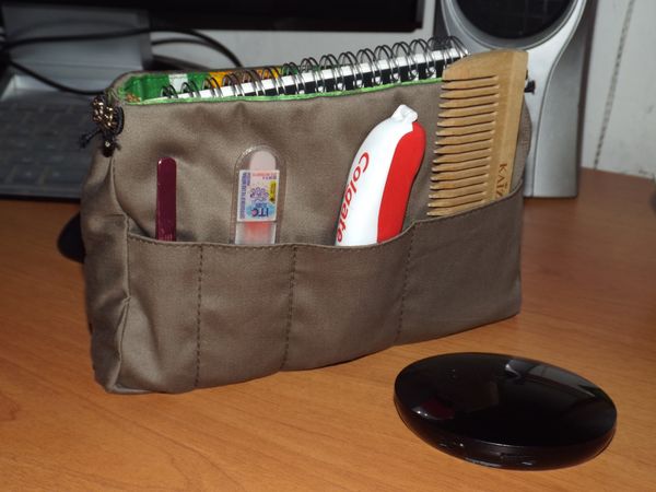 "Походная" косметичка