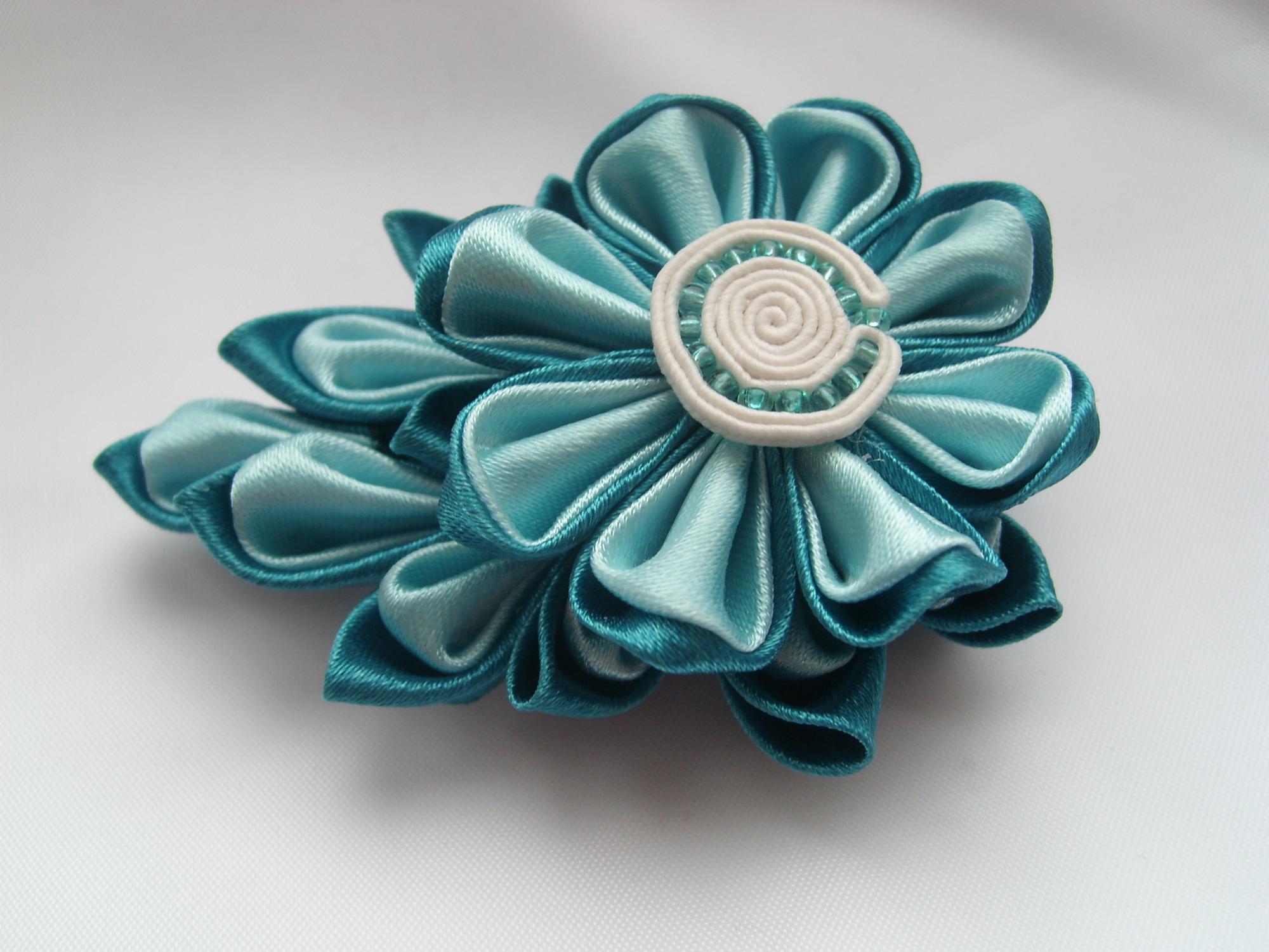 Заколка канзаши