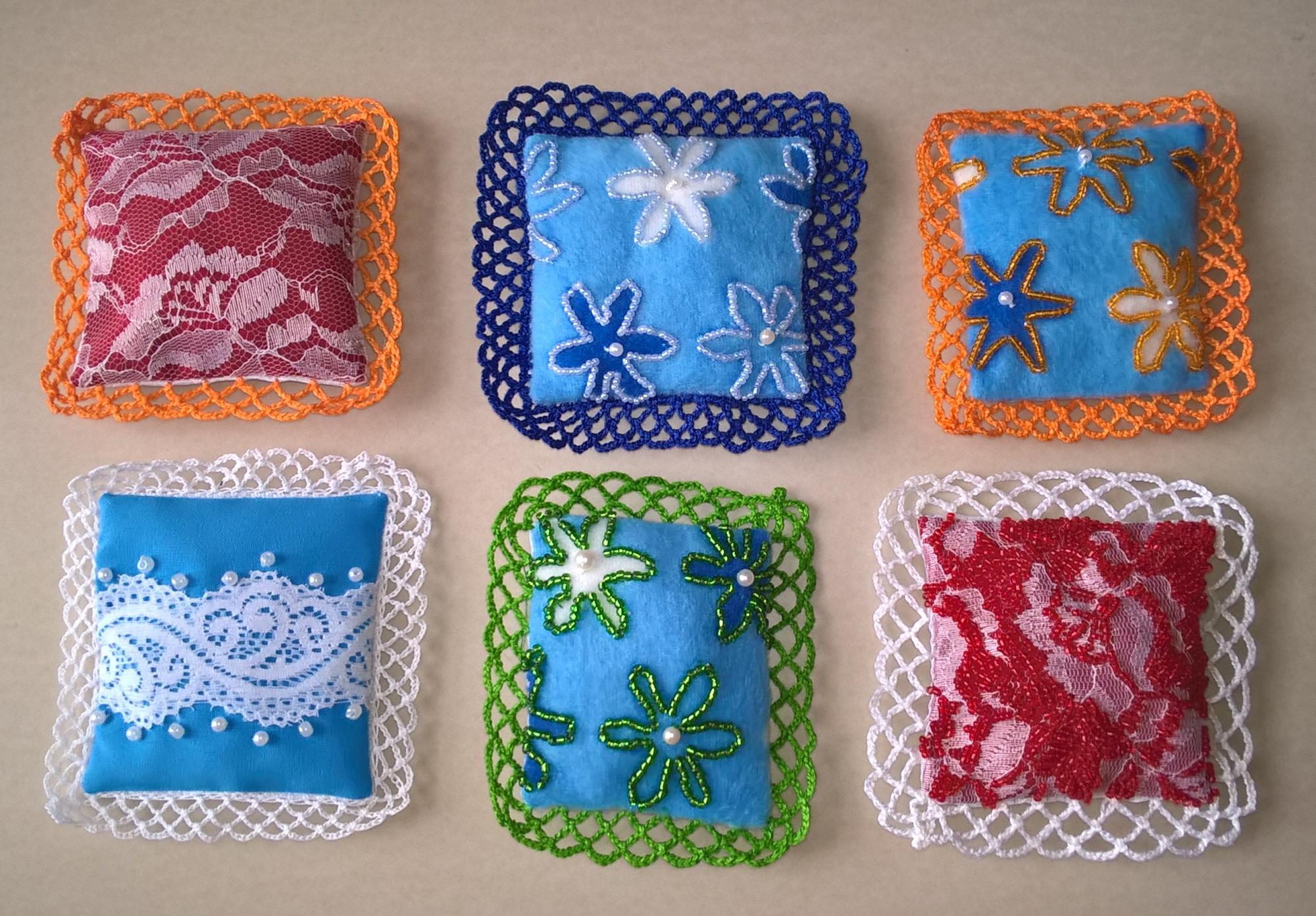 Бисерные игольницы