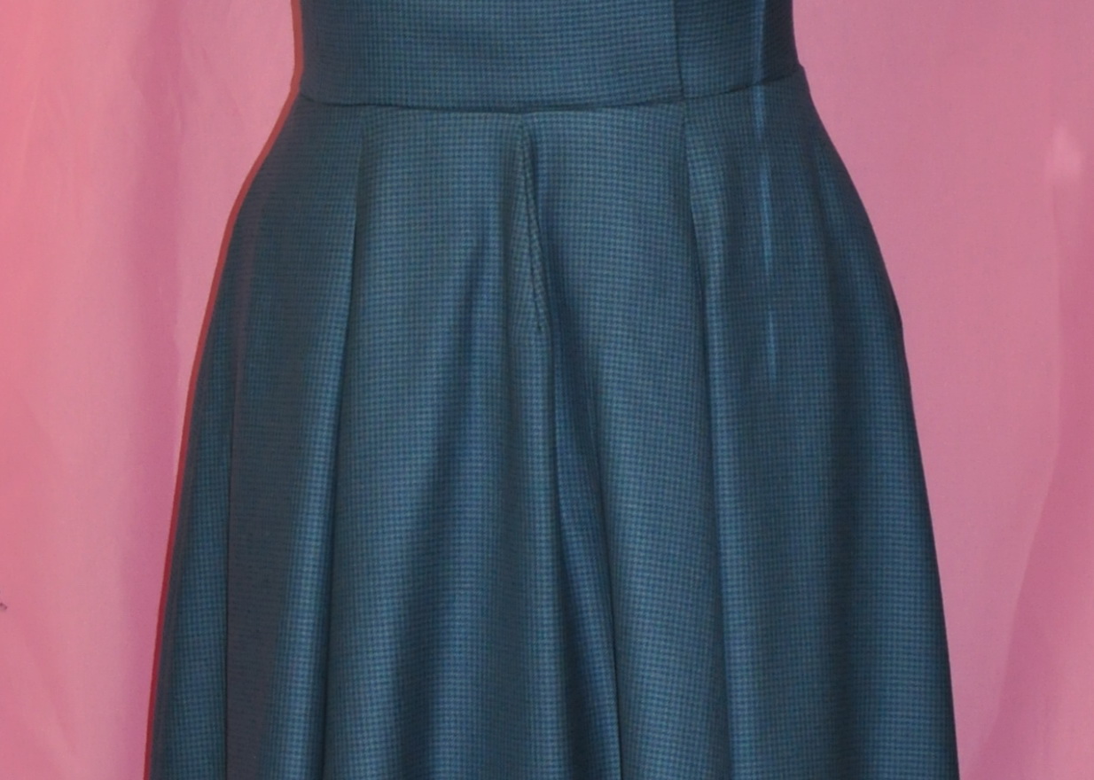 dressD05.jpg