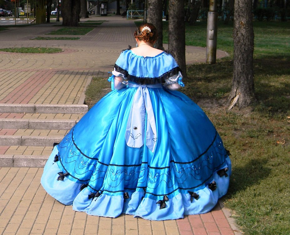 бальное платье
