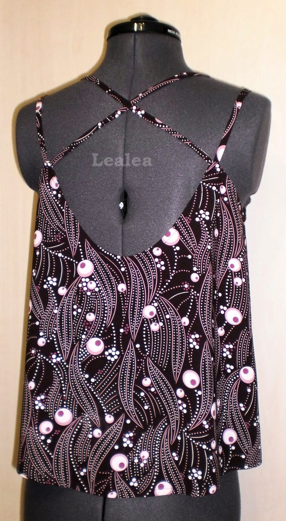 Топик из вискозного поплина.