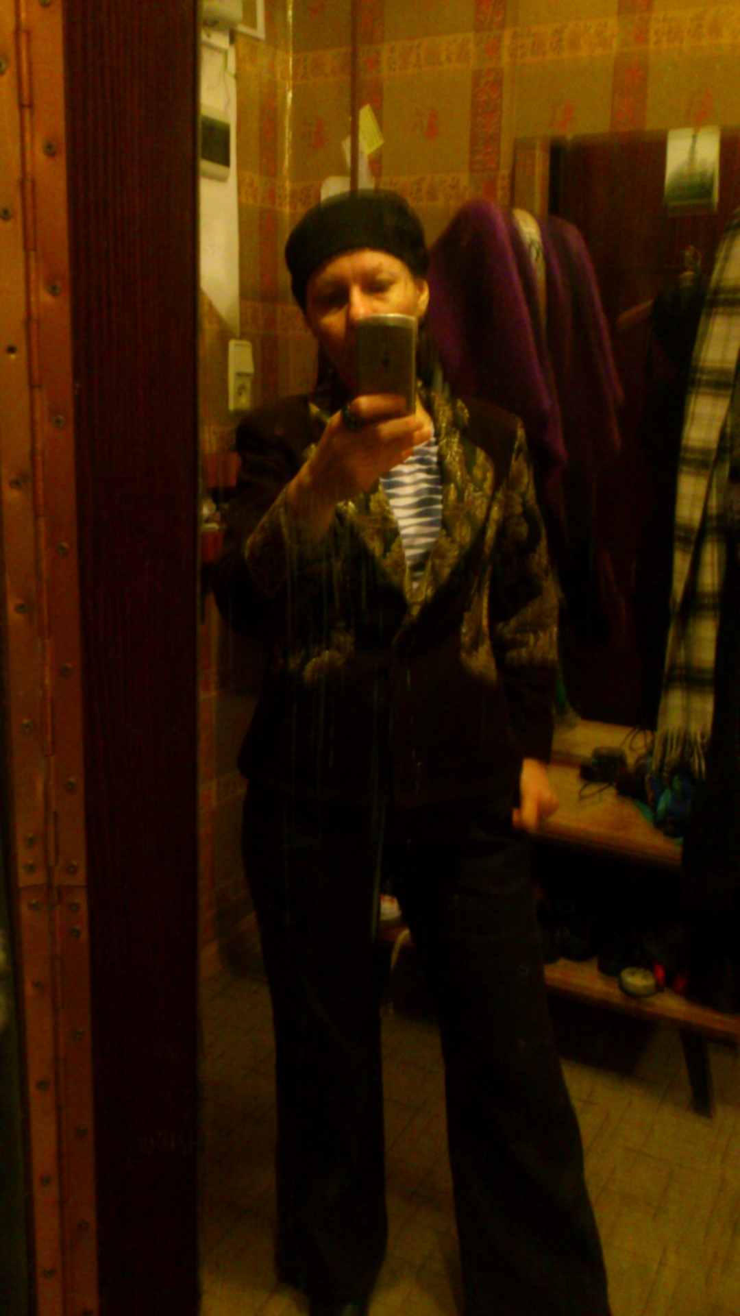 жакет из кусочков с лучной вышивкой