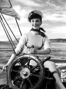 Annex - Hepburn, Audrey_NRFPT_35.jpg