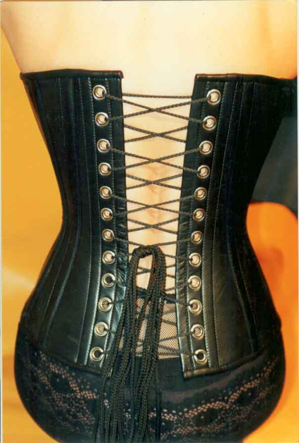 Корсаж с перекрестной лентой Avanua Tiffany corset black, черные L/XL 03249L/XL - Avanua - Эротические корсеты и бюстье - Купить
