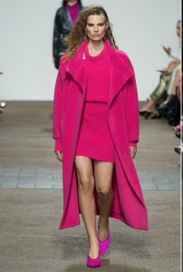 modnyi_cvet_vesna_leto_pink_yarrow.jpg