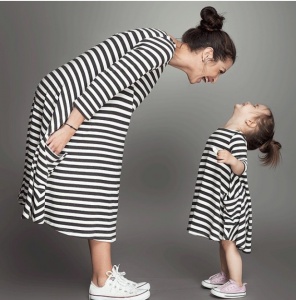 Fashion_mom_and_kids_couple_look_stripe_font_b_dress_b_font_family_matching_outfit_clothes.jpg